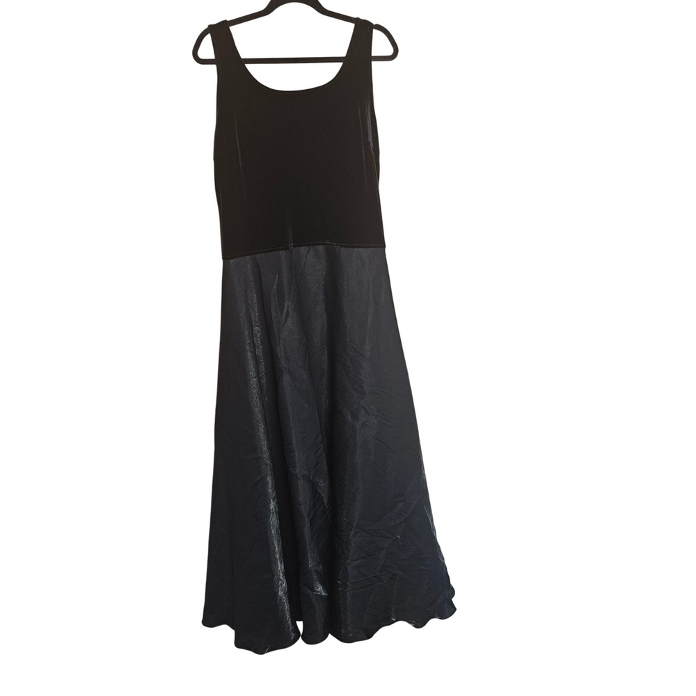 Cachet Black Velvet Satin Gown Maxi Dress Size 14 Gothic Whimsigoth Formal